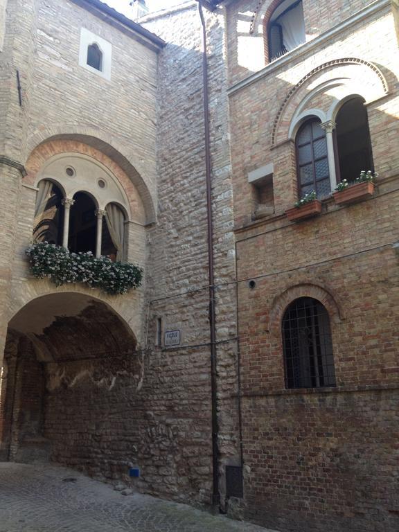 Villa Palazzetto Bentivoglio Sassoferrato Exterior foto